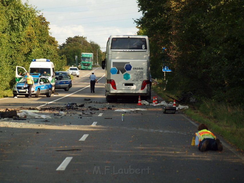 Schwerer VU Koeln Immendorf Kerkraderstr P086.JPG